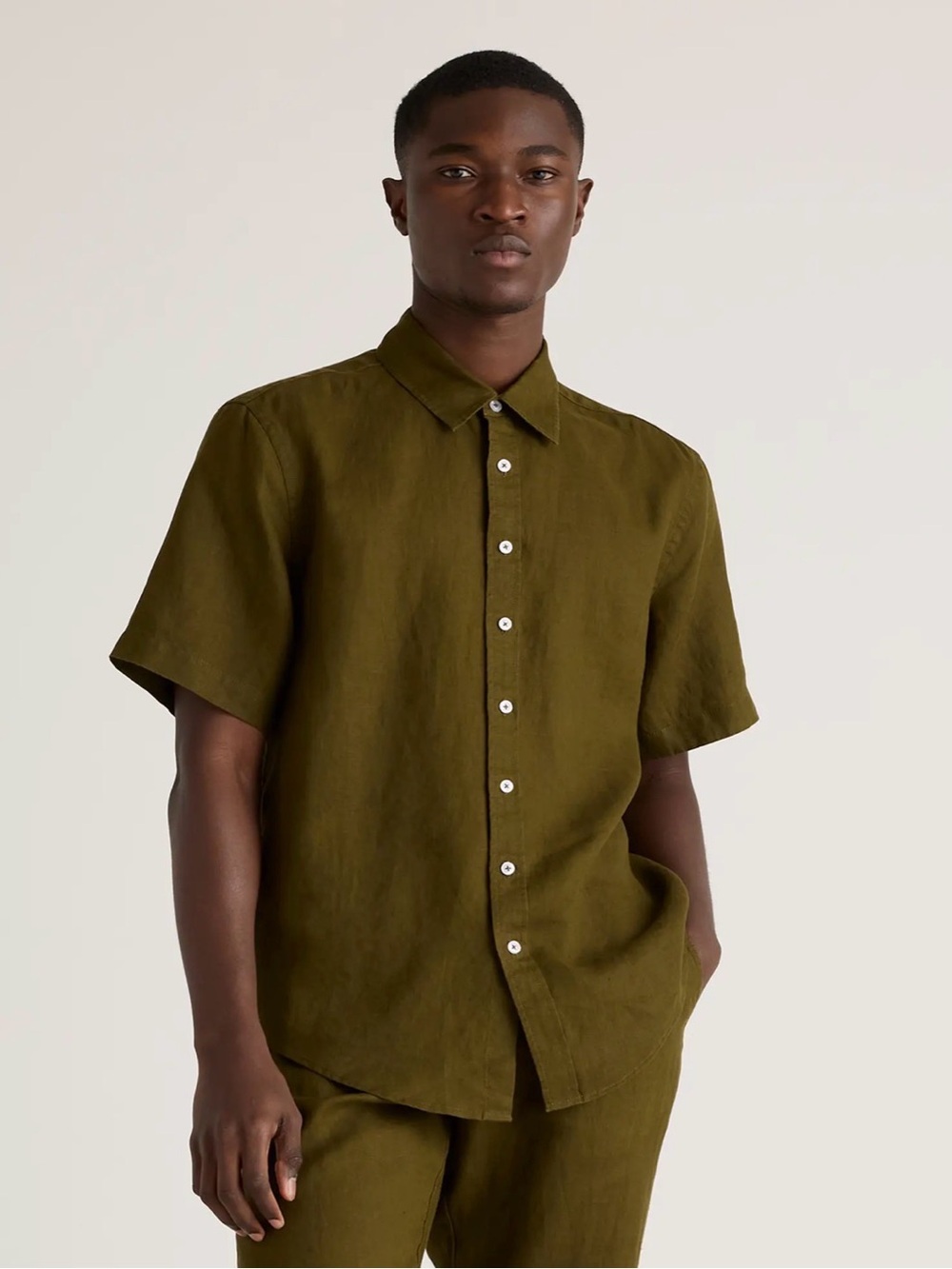 100% European linen, relaxed short sleeve/martini olive/XXL